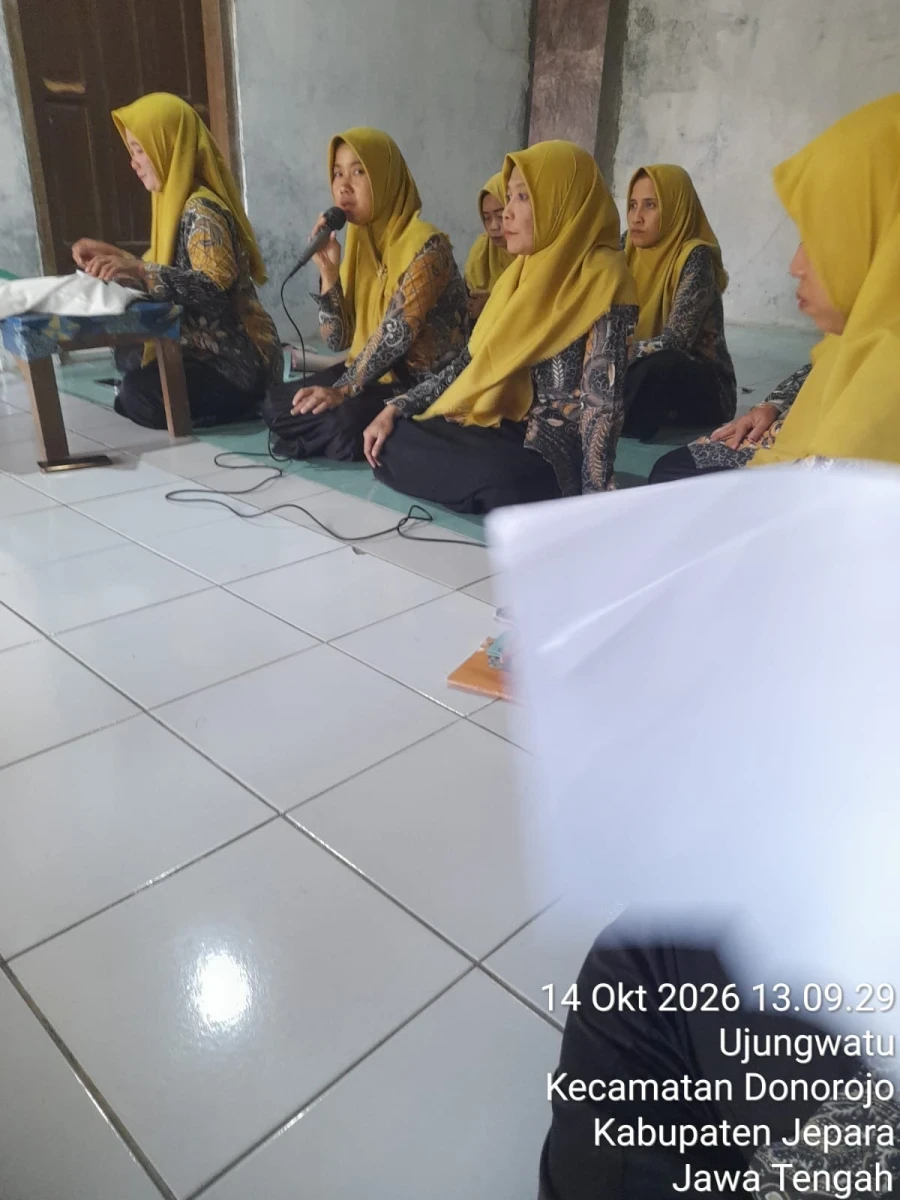 PERTEMUAN PKK DI RT 03 RW 02 SIDOREJO