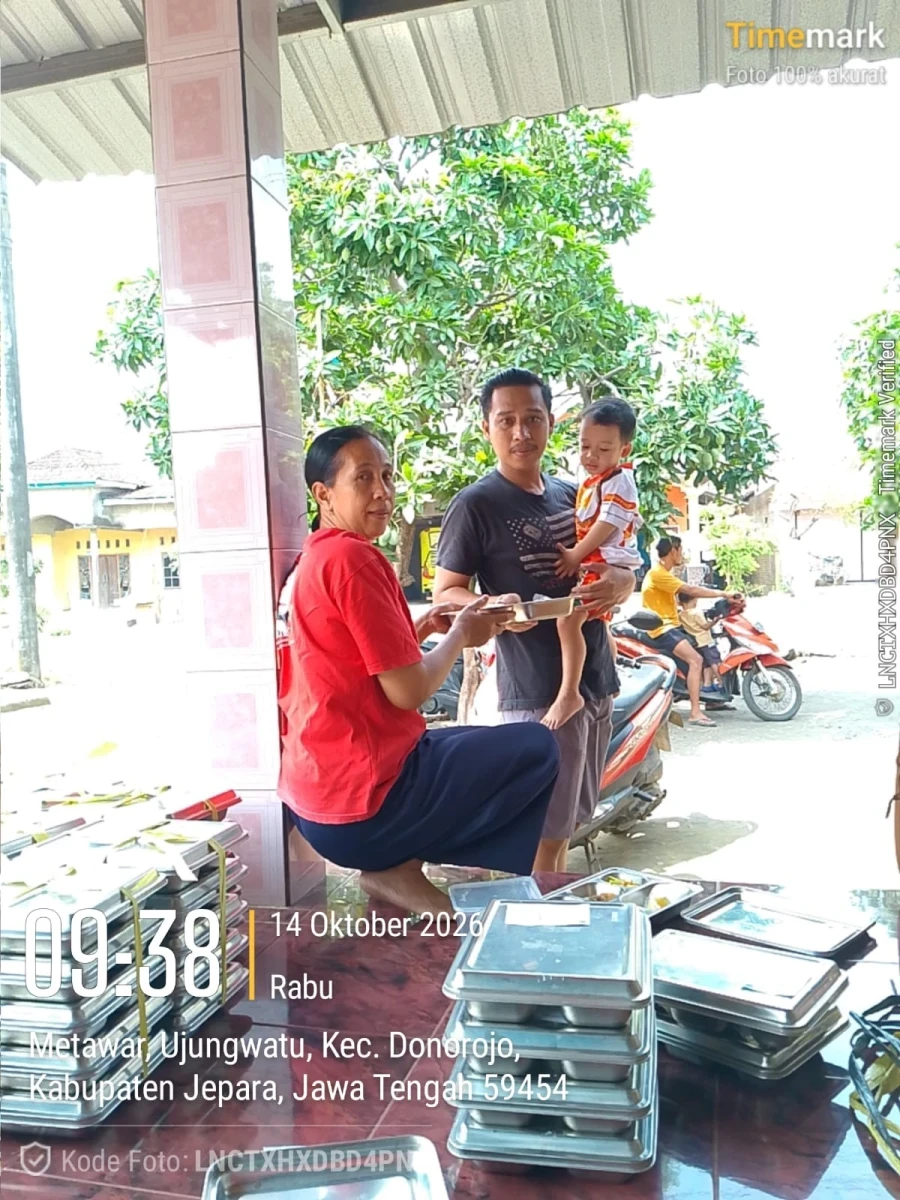 PENDISTRIBUSIAN MAKAN BERGIZI GRATIS DI POS 01 RW 01 METAWAR