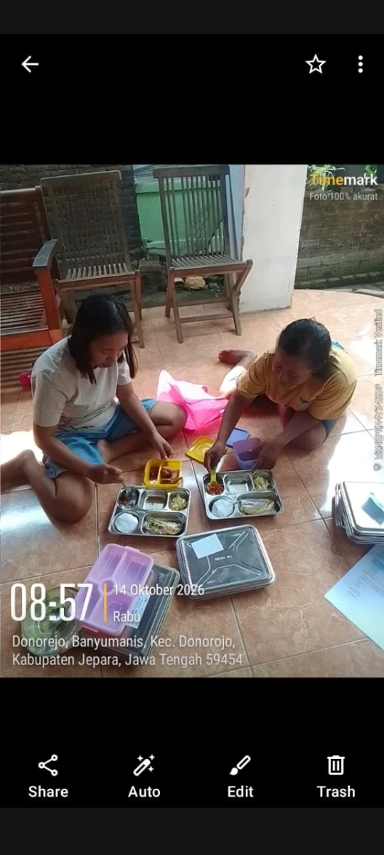 PENDISTRIBUSIAN MBG DAN PMT  Pos Mawar Merah 6 Desa Banyumanis
