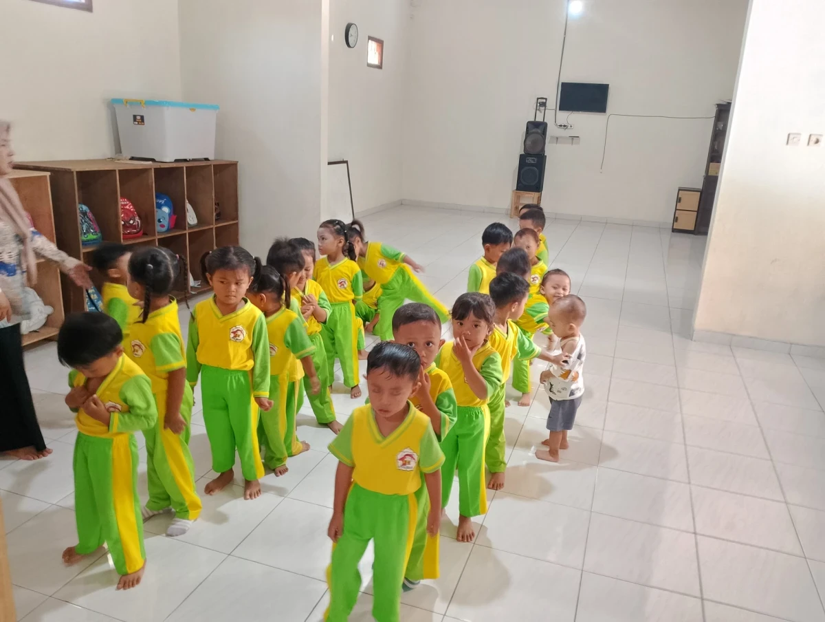 MENYUSUN BALOK MENJADI BANGUNAN