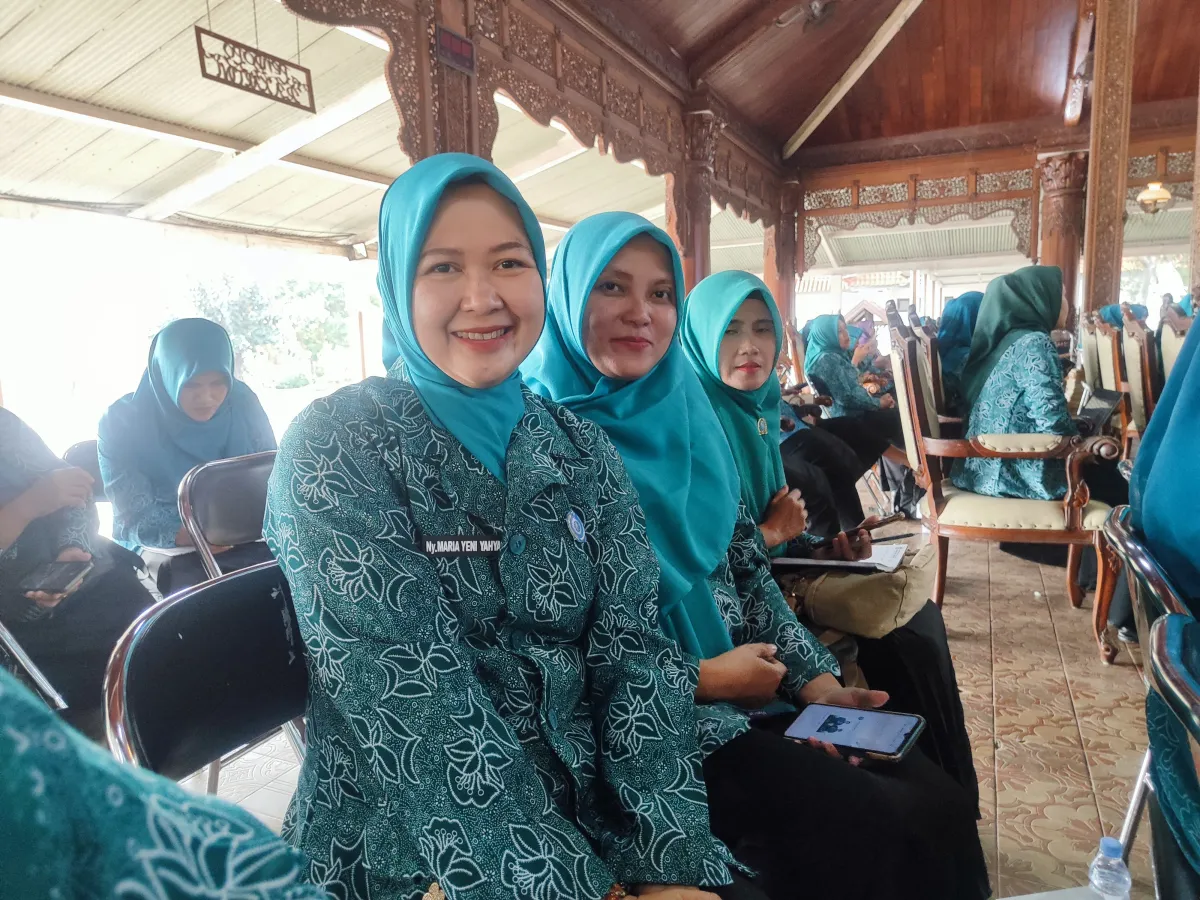 Mengikuti Sosialisasi dan Launching SMART KARTINI