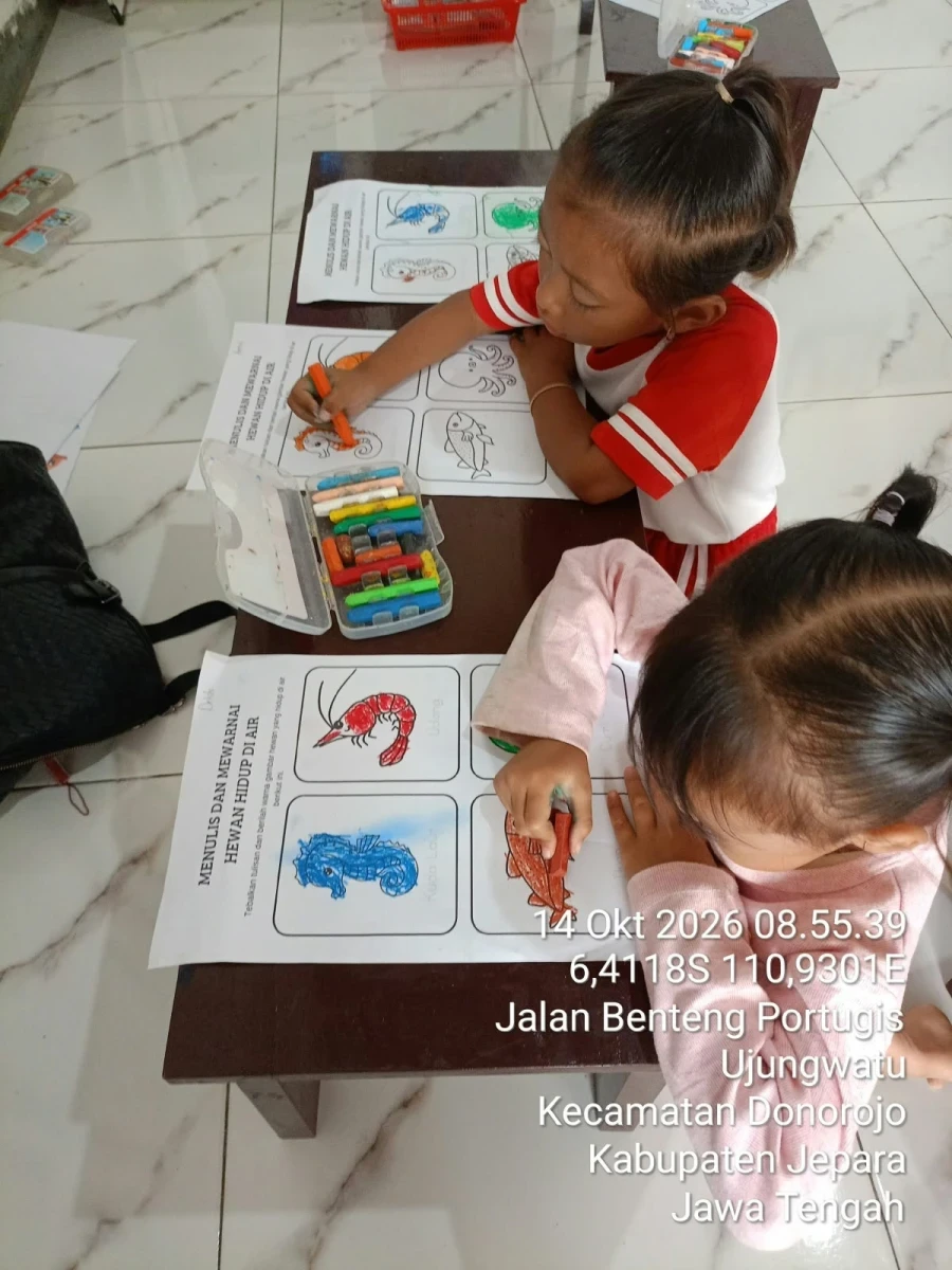 PERSIAPAN LOMBA MEWARNAI DI PP.MUTIARA HATI UJUNGWATU