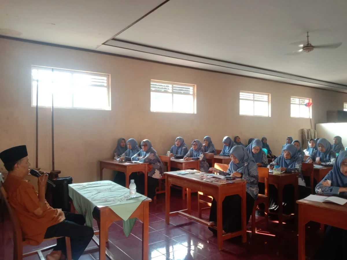 kegiatan rutinan bulanan pkk rt 2 rw 1 dukuh Randusari dengan isian lkeagamaam 5 golongan Rosulullah yang tidak akan masuk syurga 