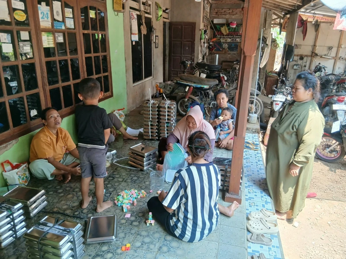 MAKANAN BERGIZI GRATIS