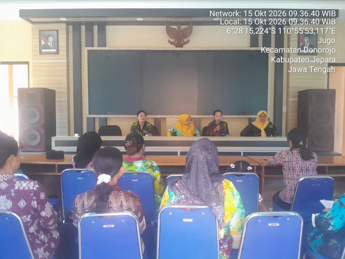 Mengikuti rakor PKK Desa 