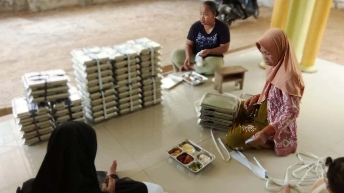 MAKANAN BERGIZI GRATIS