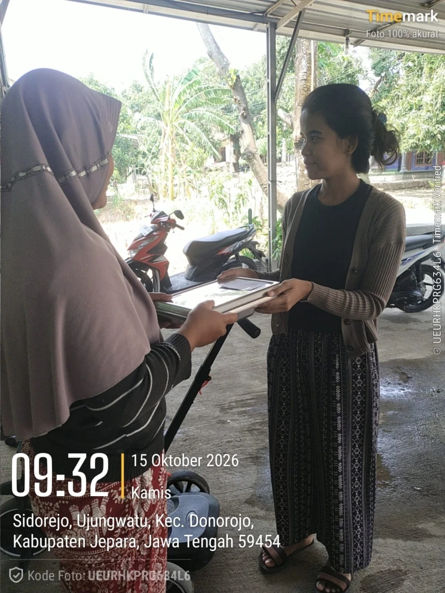 PENDISTRIBUSIAN MAKAN BERGIZI GRATIS (MBG) DI RW 02 POS 02 SIODOREJO