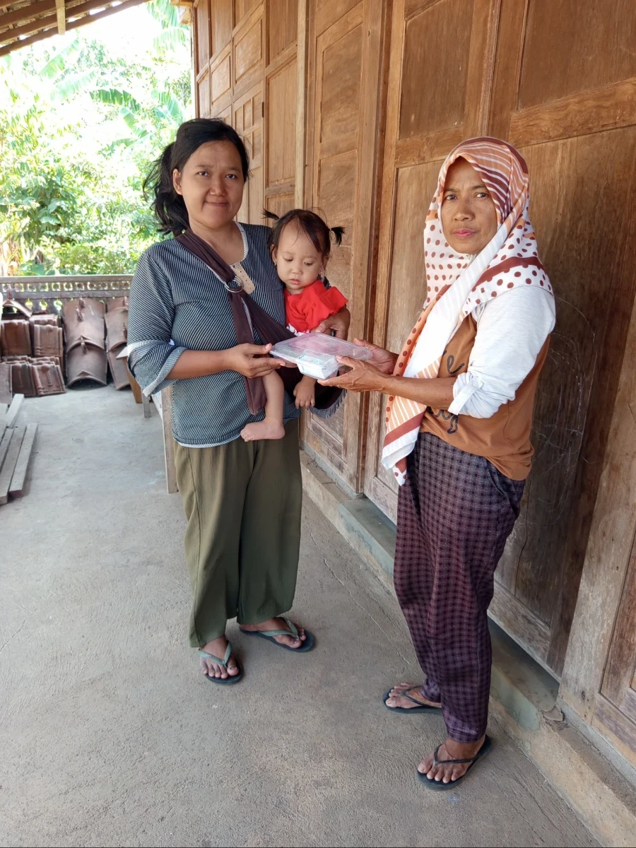Mbg desa Langon post Melati 1 Pembagian mbg dengan sasaran bumil, busui , balita non PAUD