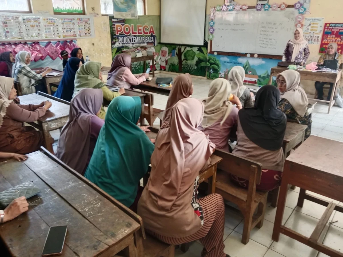 Sosialisasi bahaya membakar sampah 
