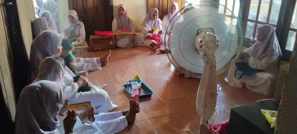 Pertemuan rutin jama'ah qiroatul qur'an RW 5