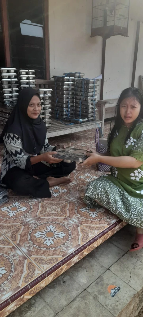 Pembagian MBG di Posyandu Kasih Ibu 3 Desa Senenan