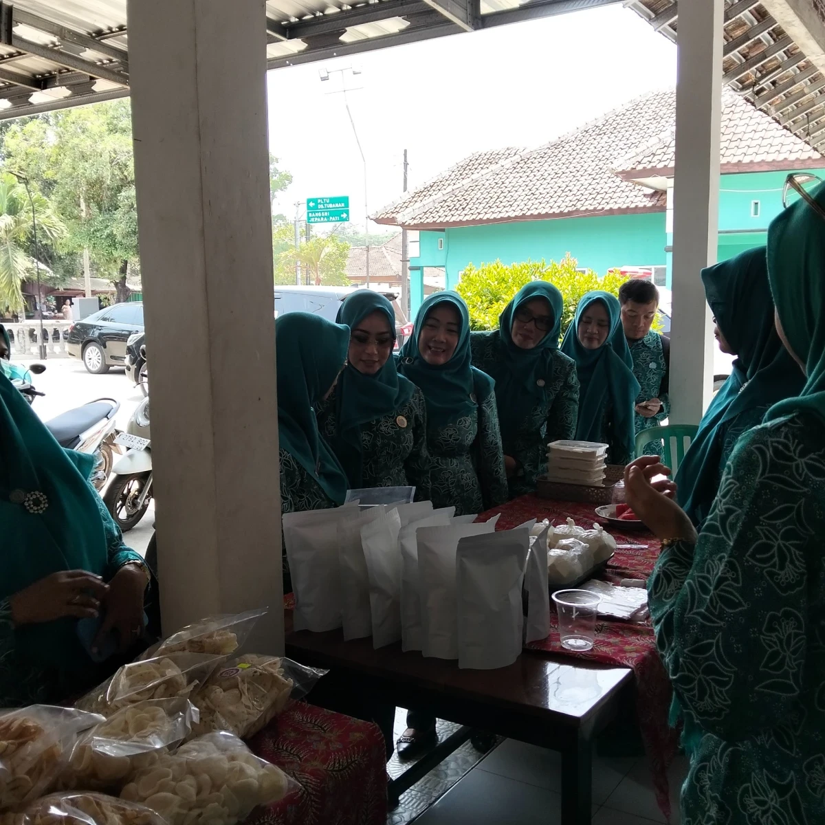 Bazzar UMKM di balai desa Kaliaman 