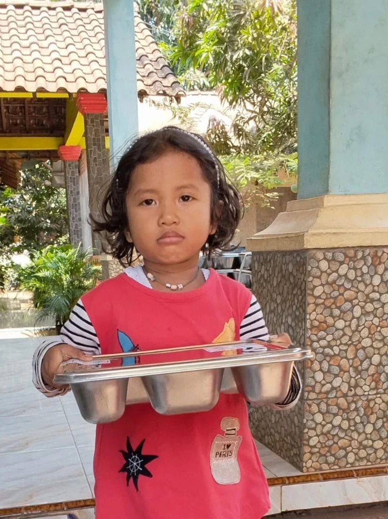 Sajian Sehat Sarat Nutrisi: Program MBG Menyapa Ibu Hamil, Busui, dan Balita RW 04 Karanggondang