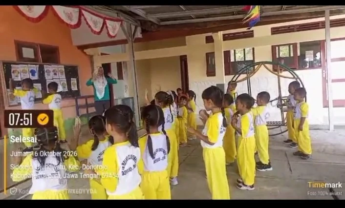 Sehat Ceria Dengan Senam Bersama di TK Melati Ujungwatu