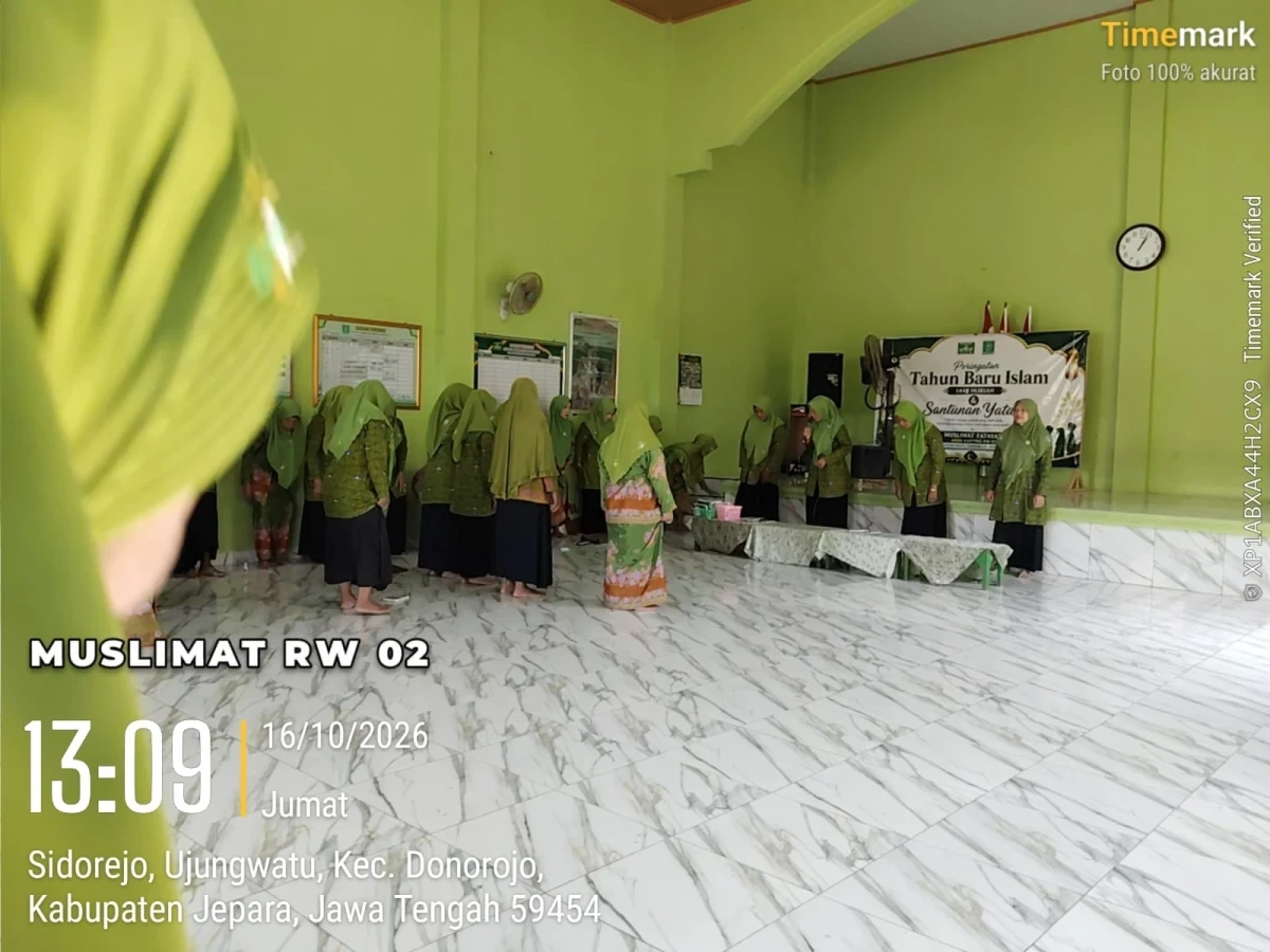 Mempererat Ukhuwah Islam Muslimat anak ranting 02 Ujungwatu