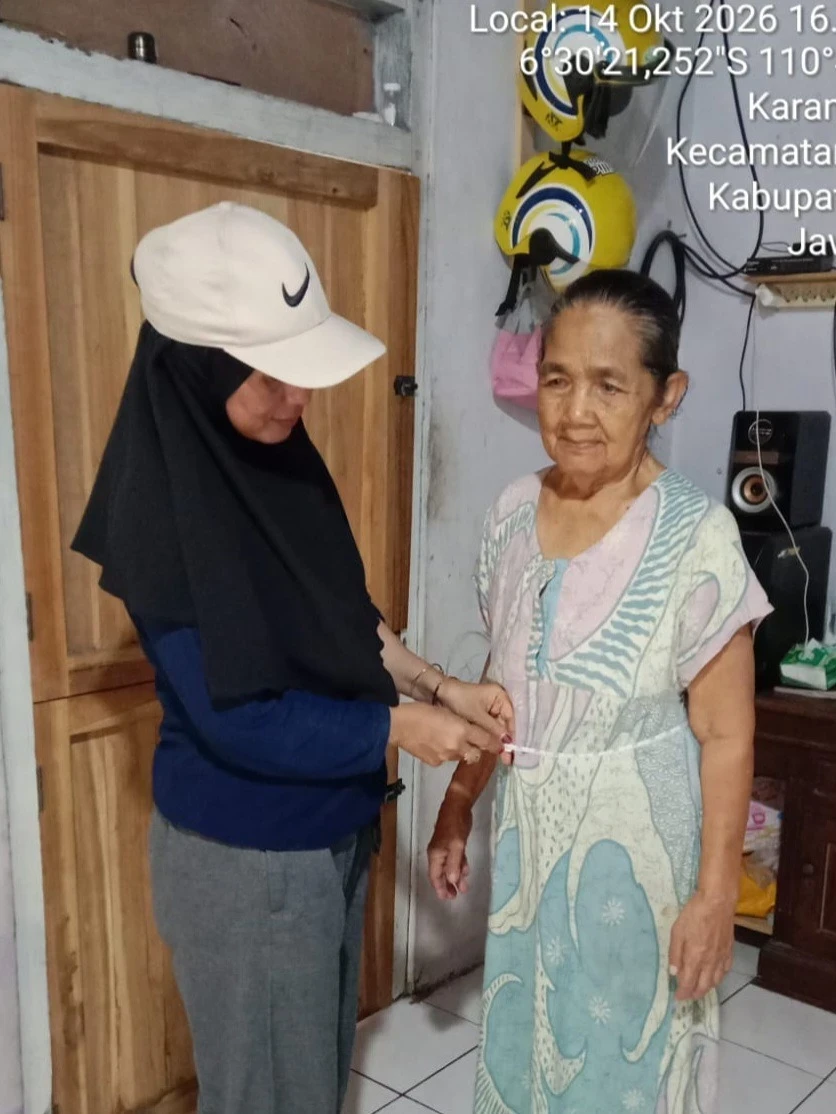 Dekatkan Pelayanan, Posyandu Desa Karanggondang Gelar Kunjungan Rumah dan Rekapitulasi Data Lansia