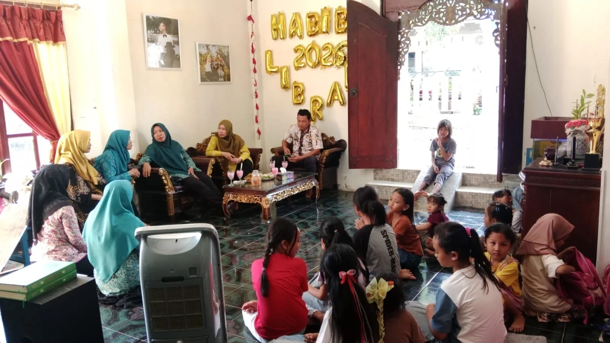 KUNJUNGAN BUNDA LITERASI KECAMATAN DONOROJO DI HABIBA LIBRARY