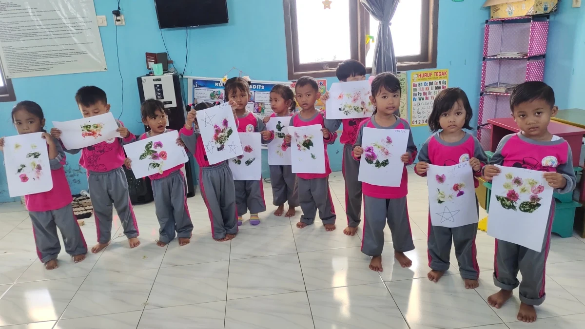 Membuat ECO print dari bunga 