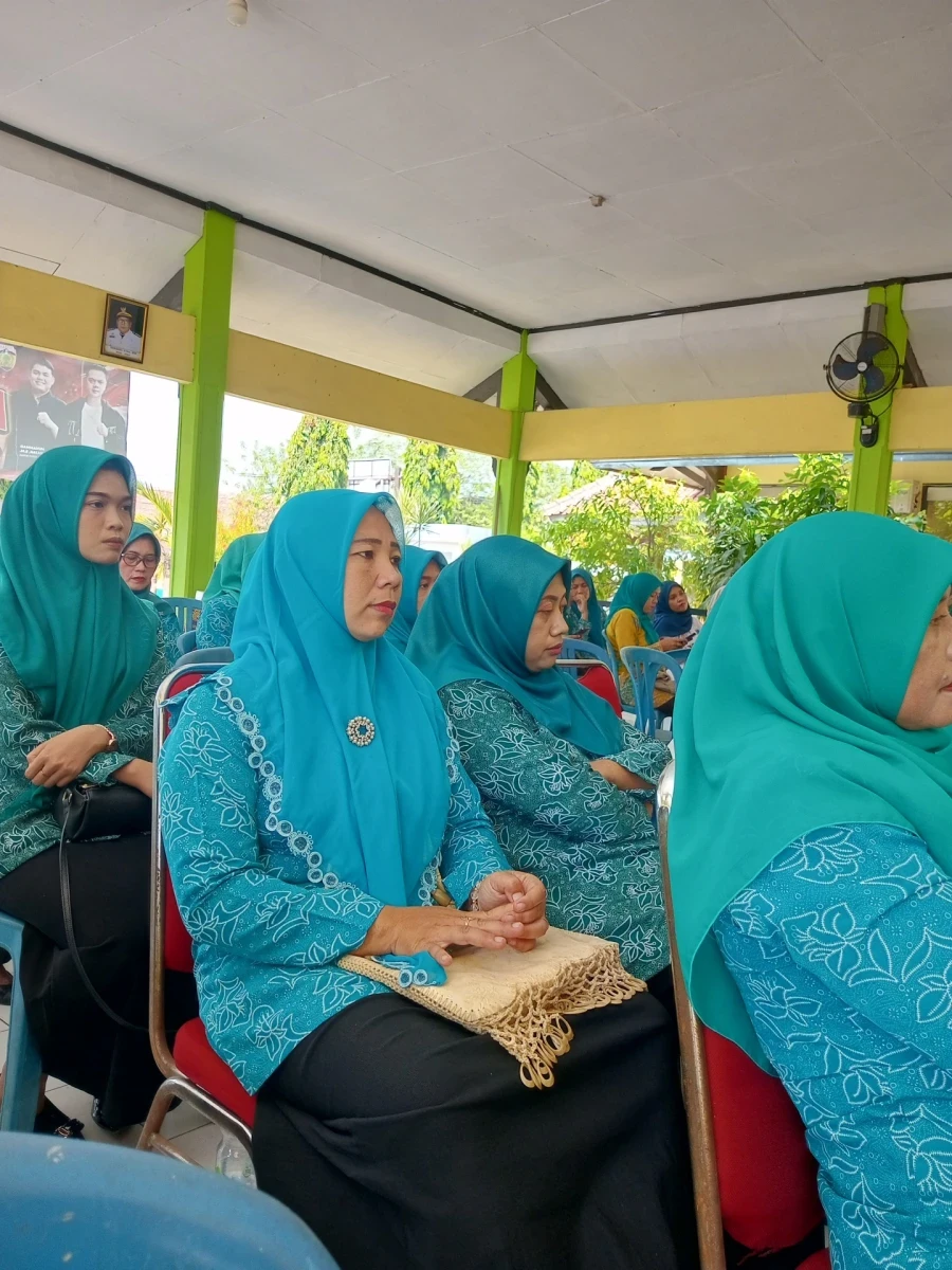 Mengikuti rakor koordinasi tp pkk kec dan tp pkk desa senalumsari