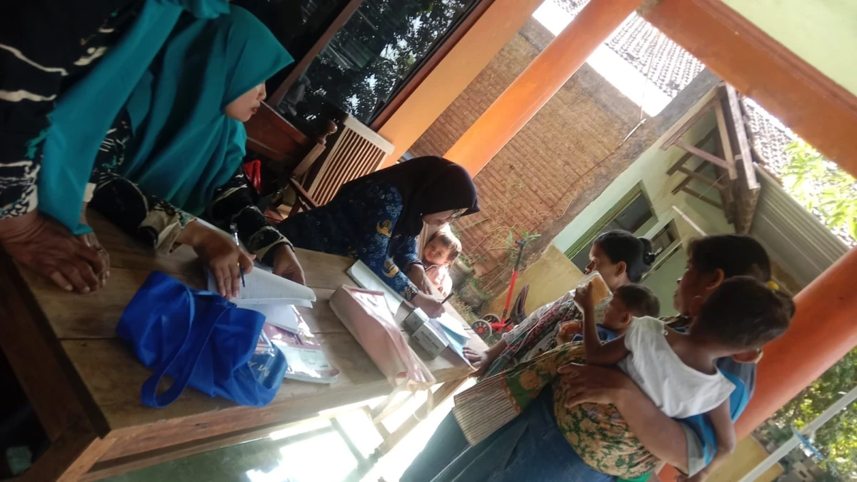 Kegiatan posyandu permata 2 desa pelang dibulan oktober 2026