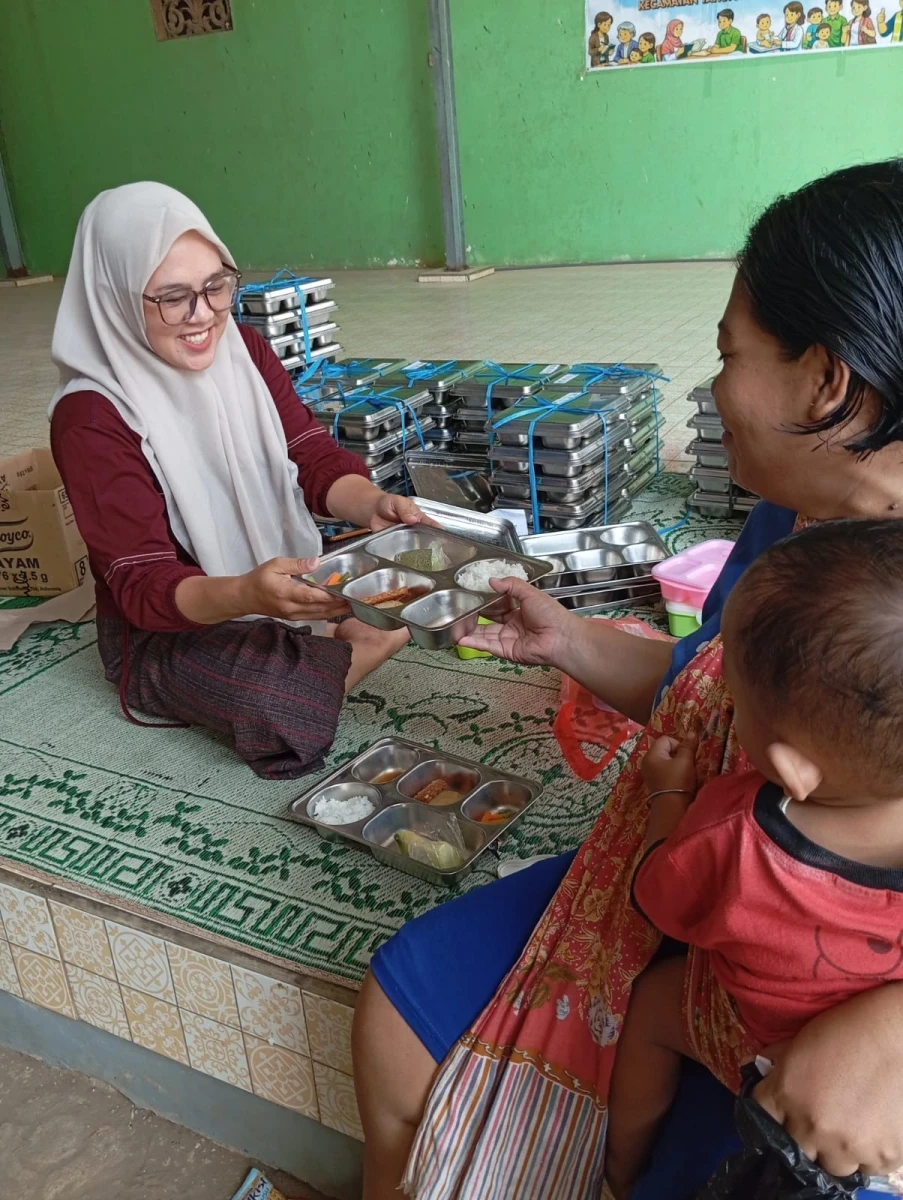 Pembagian MBG di Posyandu Kasih Ibu 5 Desa Senenan