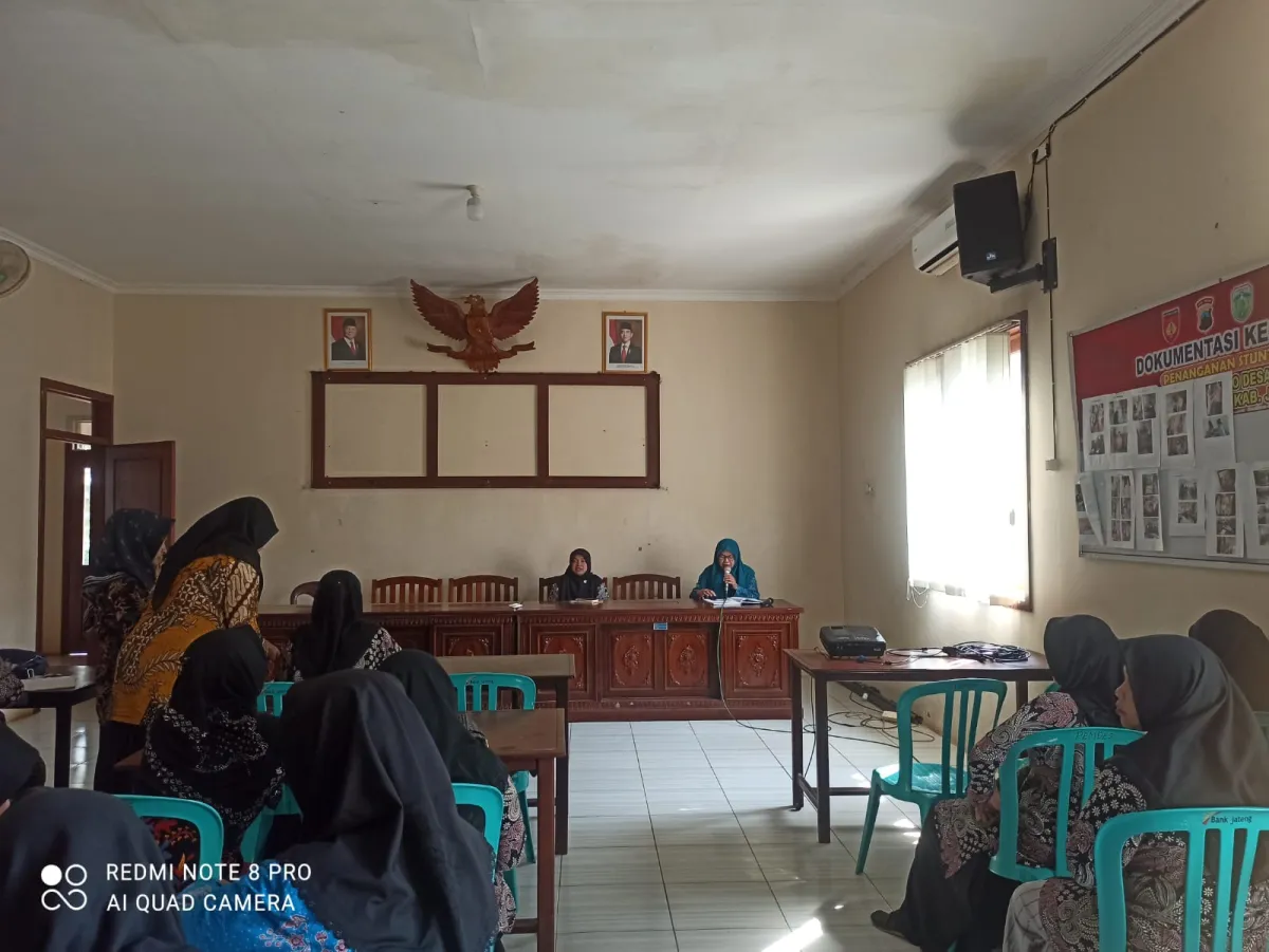 PERTEMUAN RUTIN PKK DESA SROBYONG