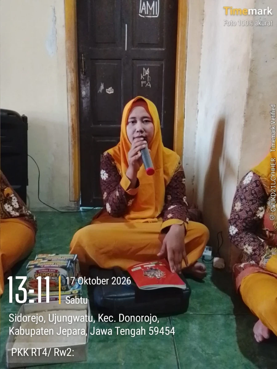 PERTEMUAN PKK DI RT 04 RW 02 SIDOREJO