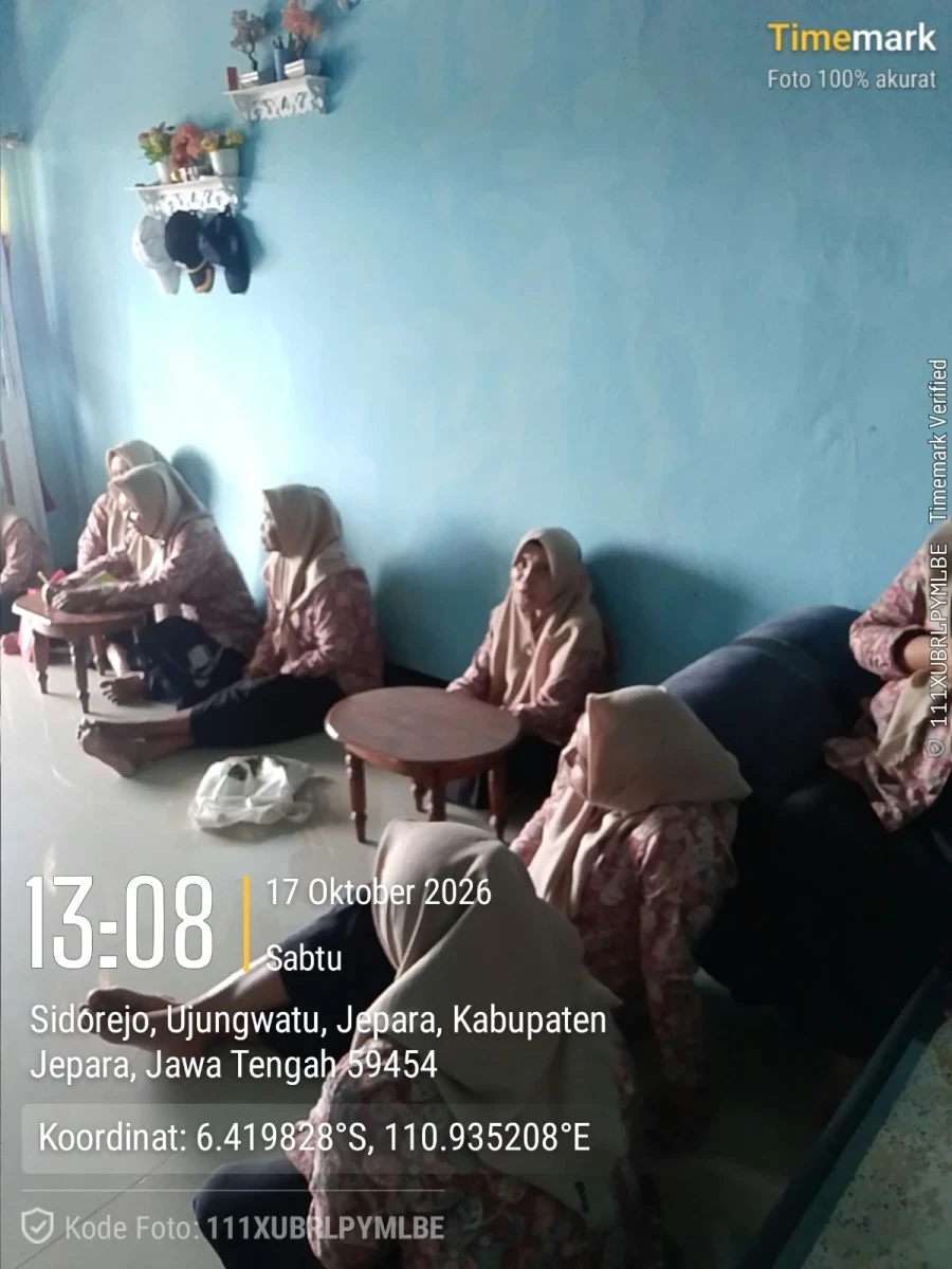 PERTEMUAN PKK DI RT 05 RW 02 SIDOREJO