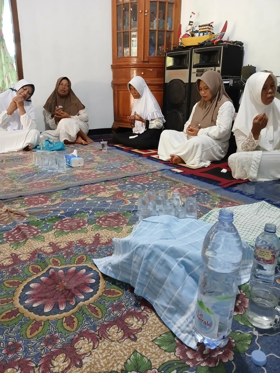Pertemuan Pengajian Ibu ibu PKK