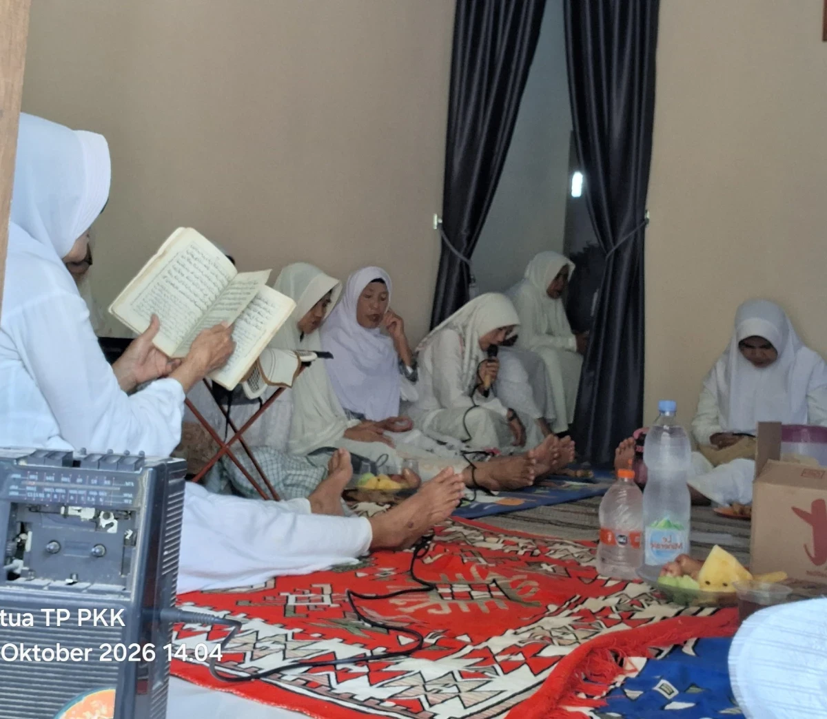Memperkuat Ukhuwah Islamiyah: Kegiatan Rutin Jamaah Manakib Ibu-Ibu RT 07 RW 07 Desa Karanggondang