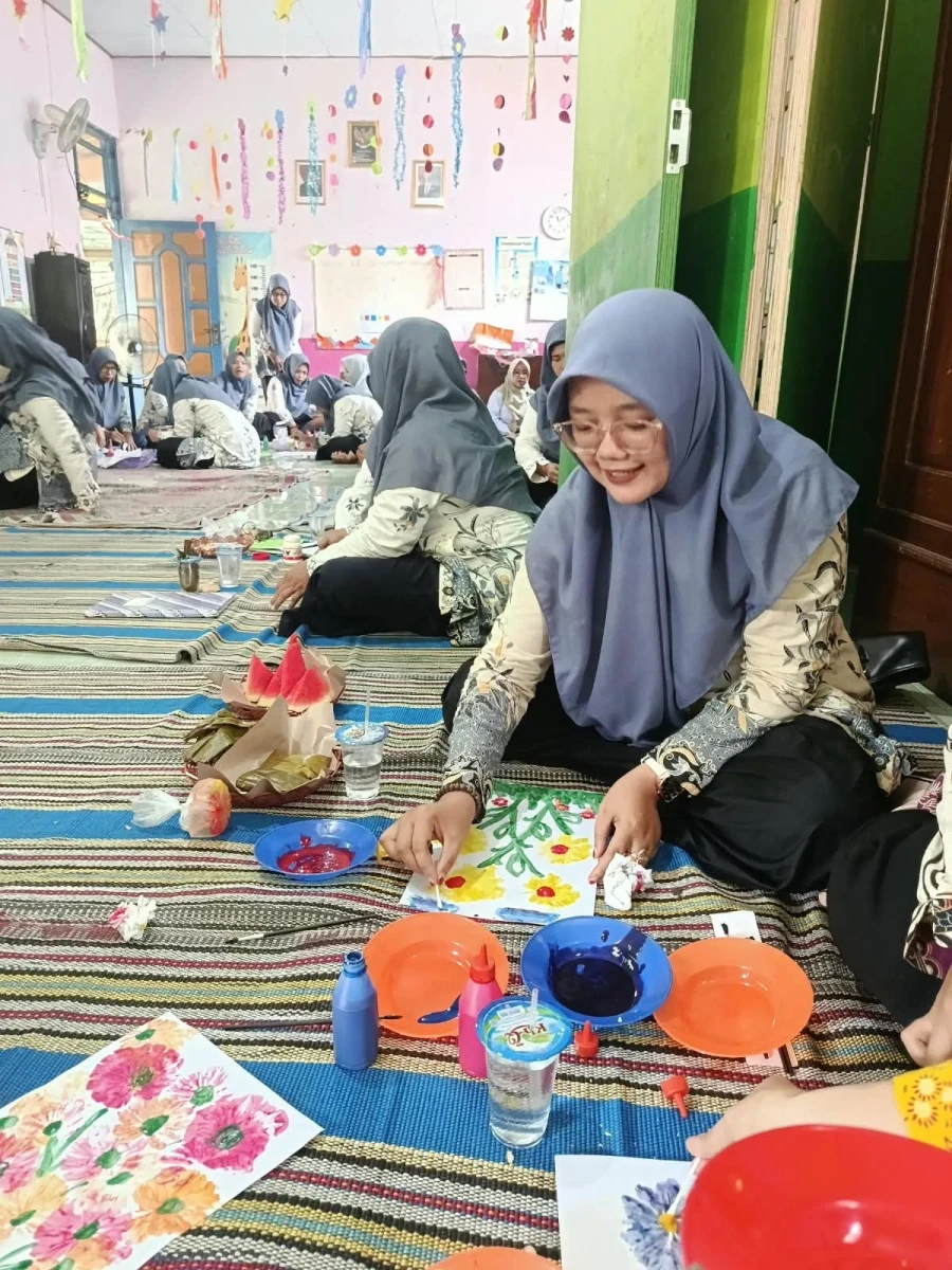 Mengikuti gugus paud tingkat kecamatan 