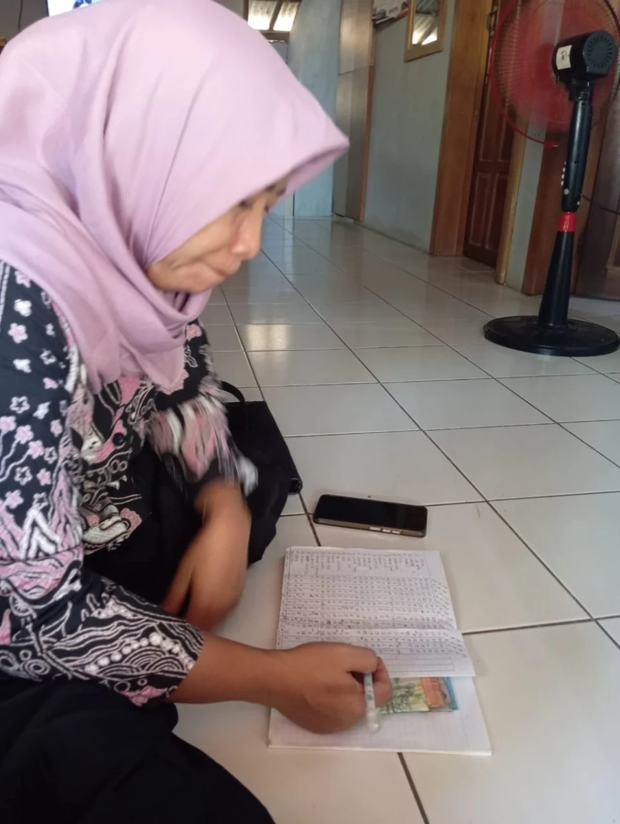 Rutinan Arisan PKK RT 04 RW 06 Desa Banyumanis 