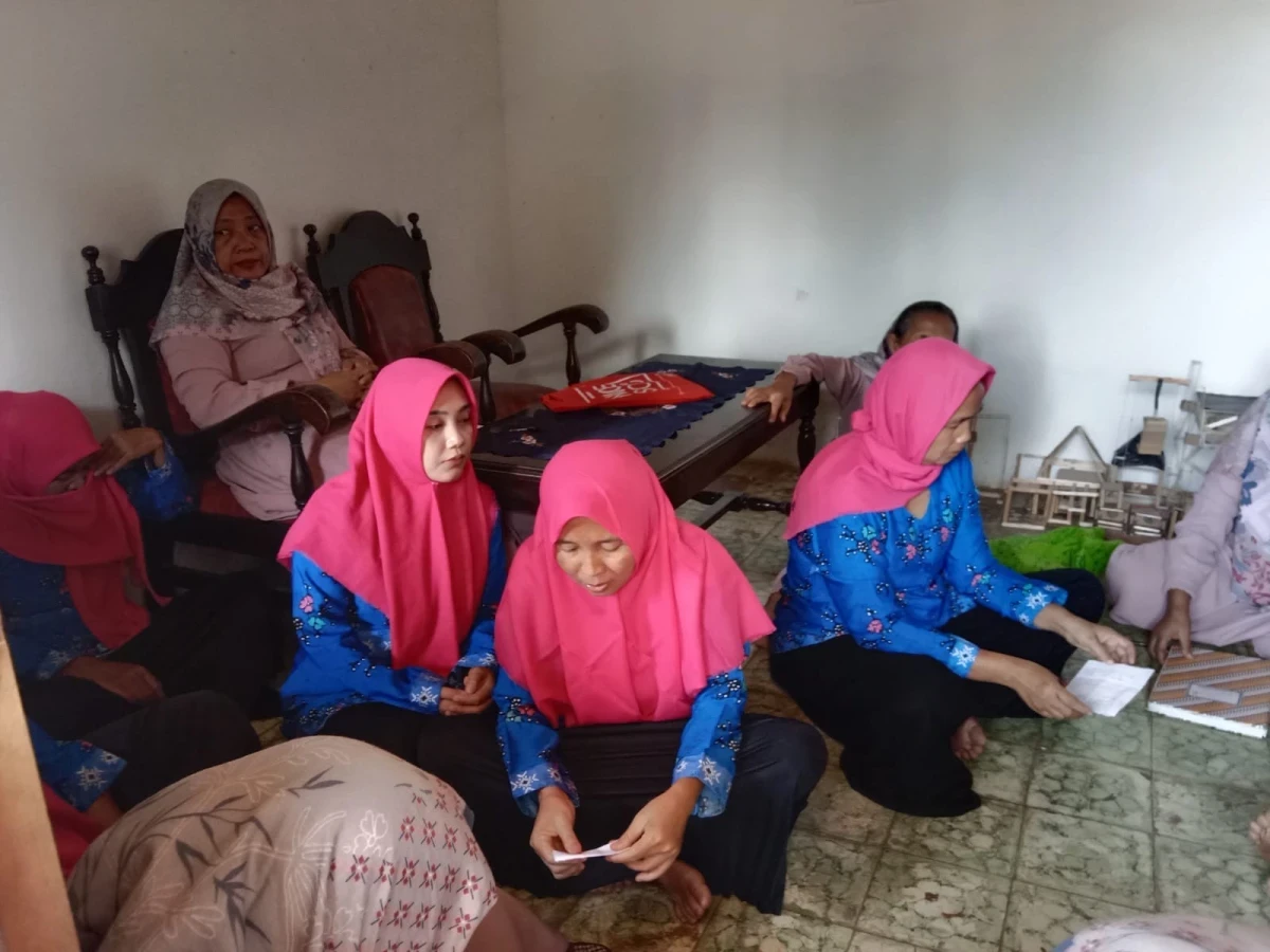 Rutinan PKK RT 05 RW 06 Desa Banyumanis 