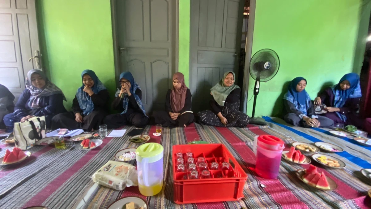 Kegiatan rutinan pkk rt 02/rw 08 tahunan bok biru