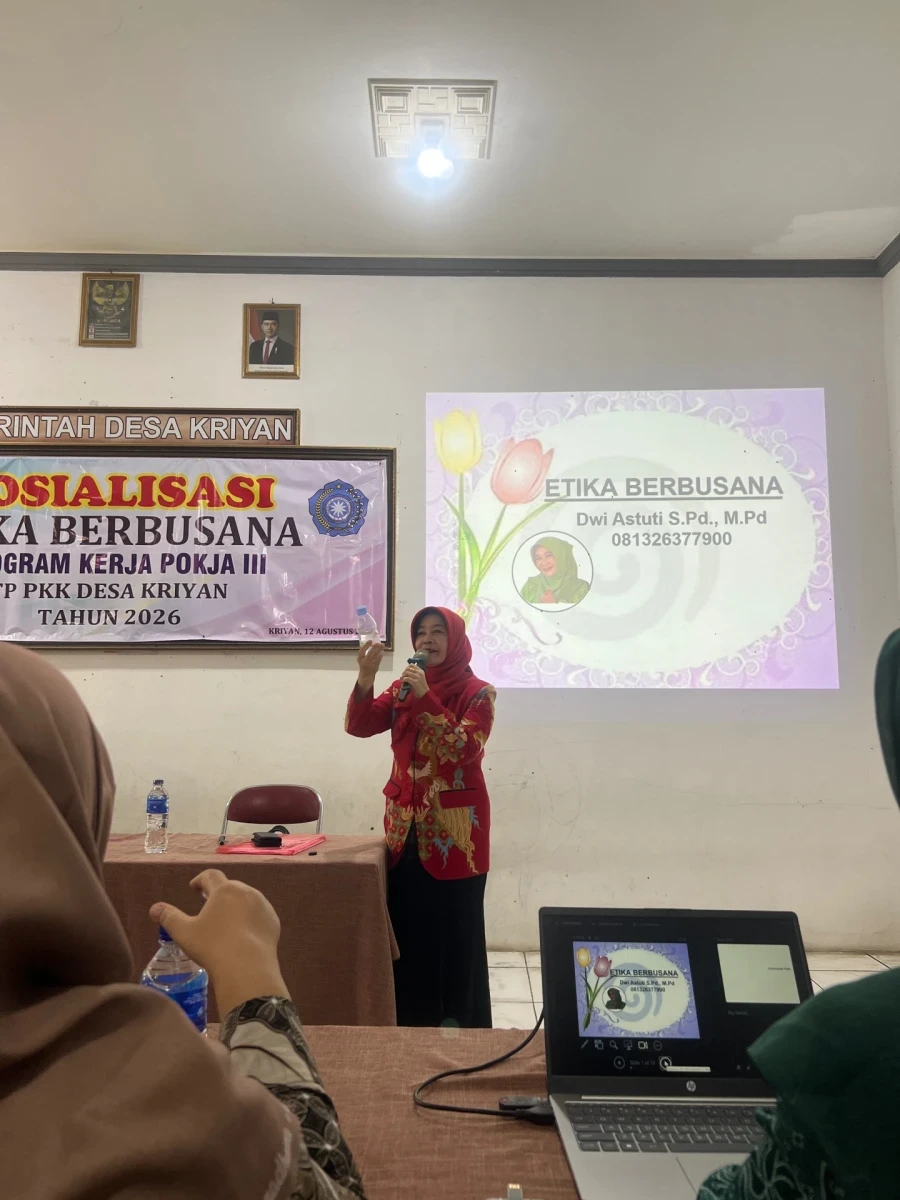 Sosialisasi Etika Berbusana