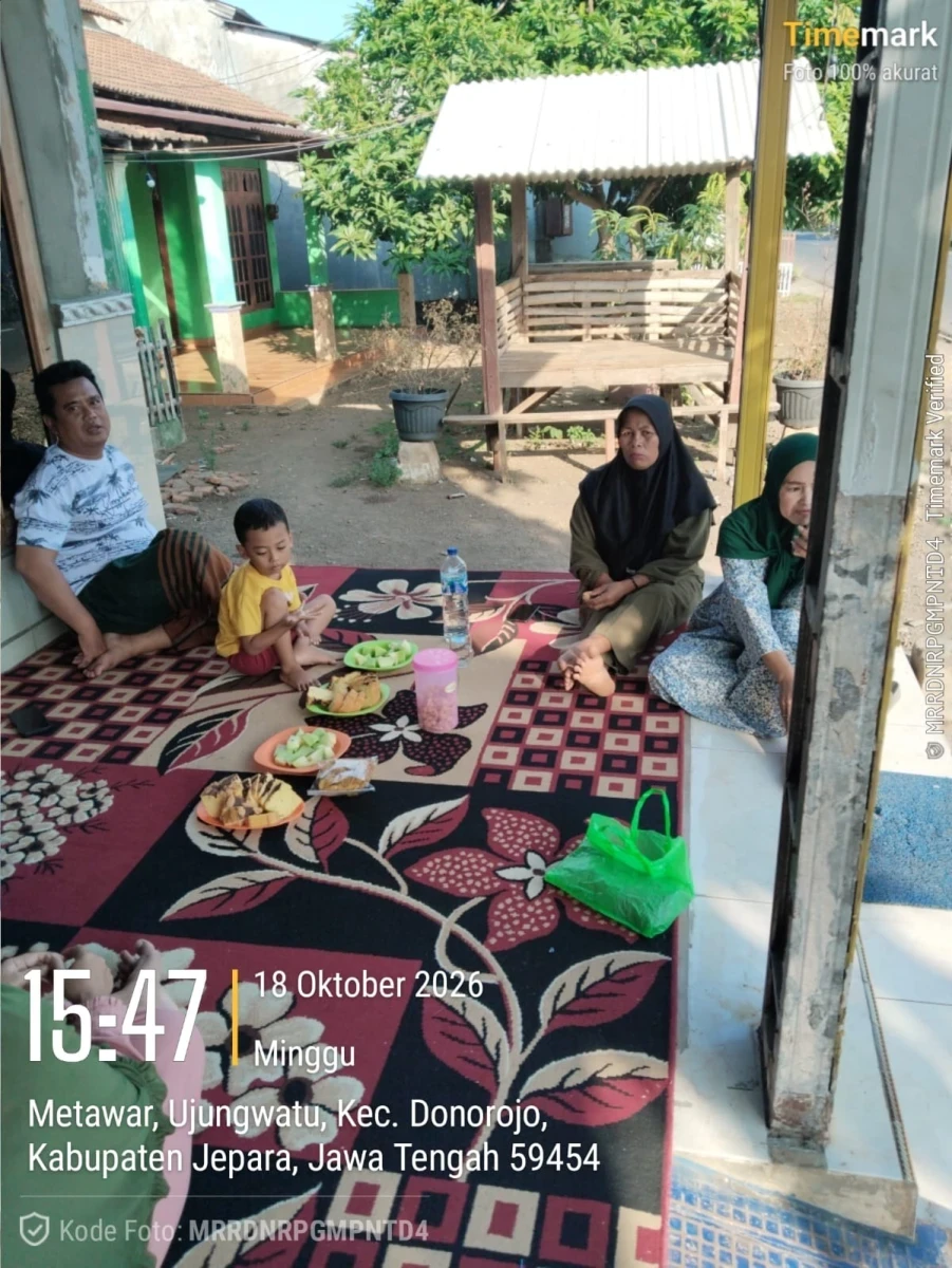 TP.PKK DESA DAMPINGI PERSIAPAN FESTIFAL OLAHAN BANDENG DI KLP.RATU BANDENG AYU