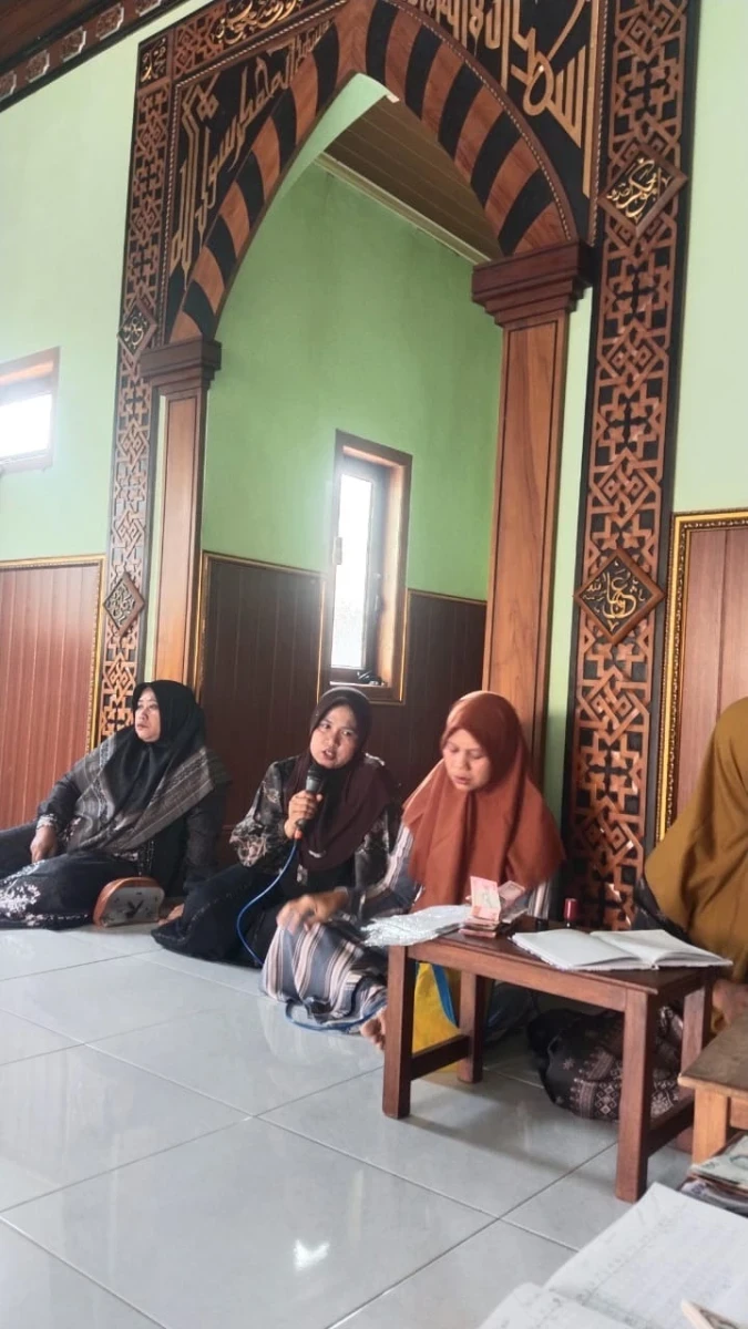 Pertemuan Rutin PKK RT 03 RW 01 Desa Tegalsambi