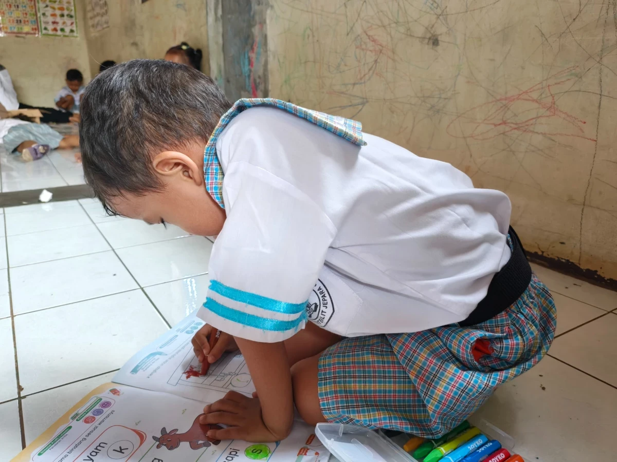 Kegiatan pembelajaran pos PAUD bina siwi desa Geneng