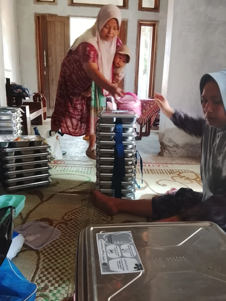 Pendistribusian mbg posyandu Budi lestari 