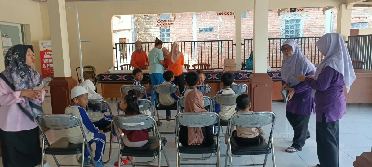 Pelaksanaan Posyandu Melati 1 dan 2 Kelurahan Karangkebagusan 