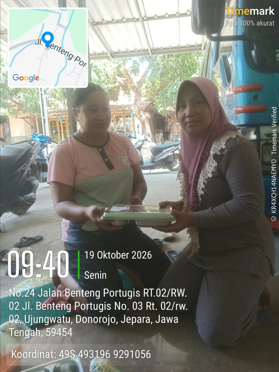 PENDISTRIBUSIAN MAKAN BERGIZI GRATIS (MBG) DI POS 05 RW 02 SIDOREJO