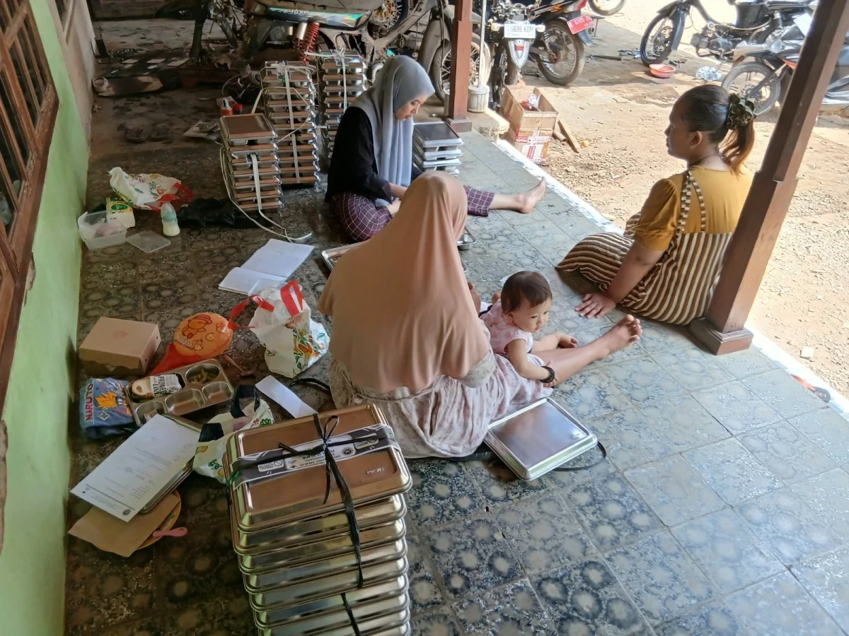 MAKANAN BERGIZI GRATIS