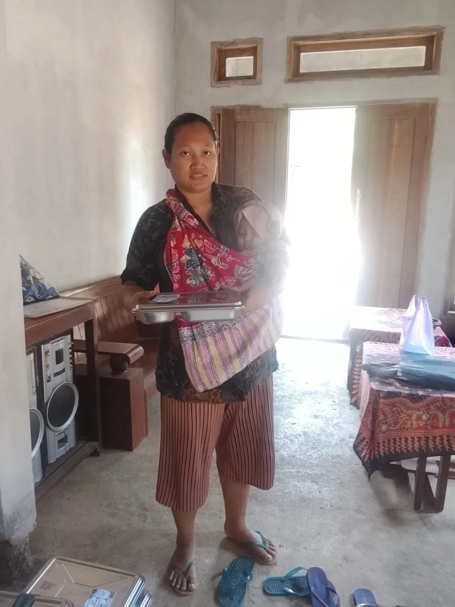Pemberian pmt bagi balita stunting 