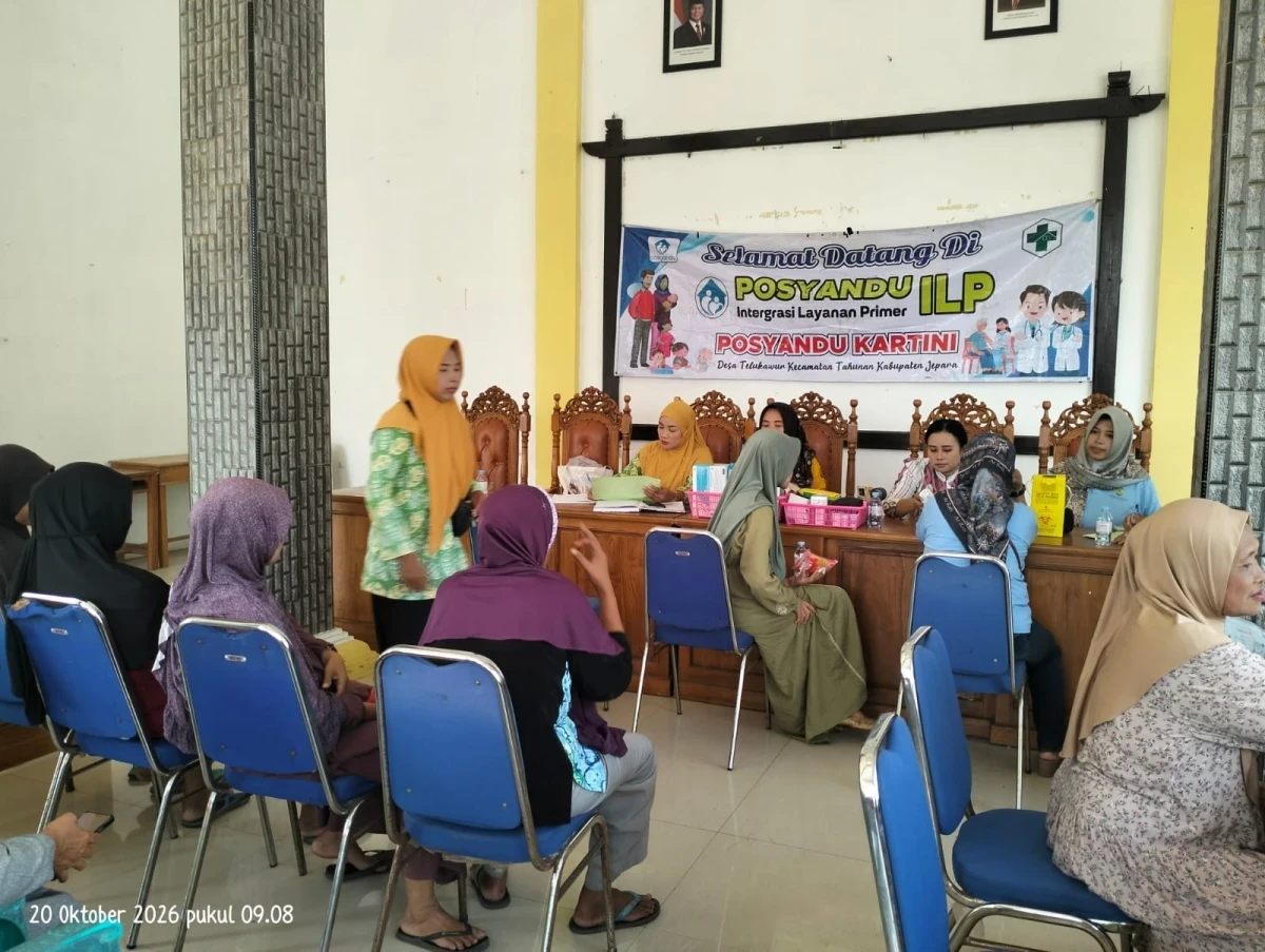 Menjaga Sehat di Usia Senja, Merawat Bahagia Sepanjang Usia: Posbindu dan Poslansia Hadir untuk Warga Telukawur