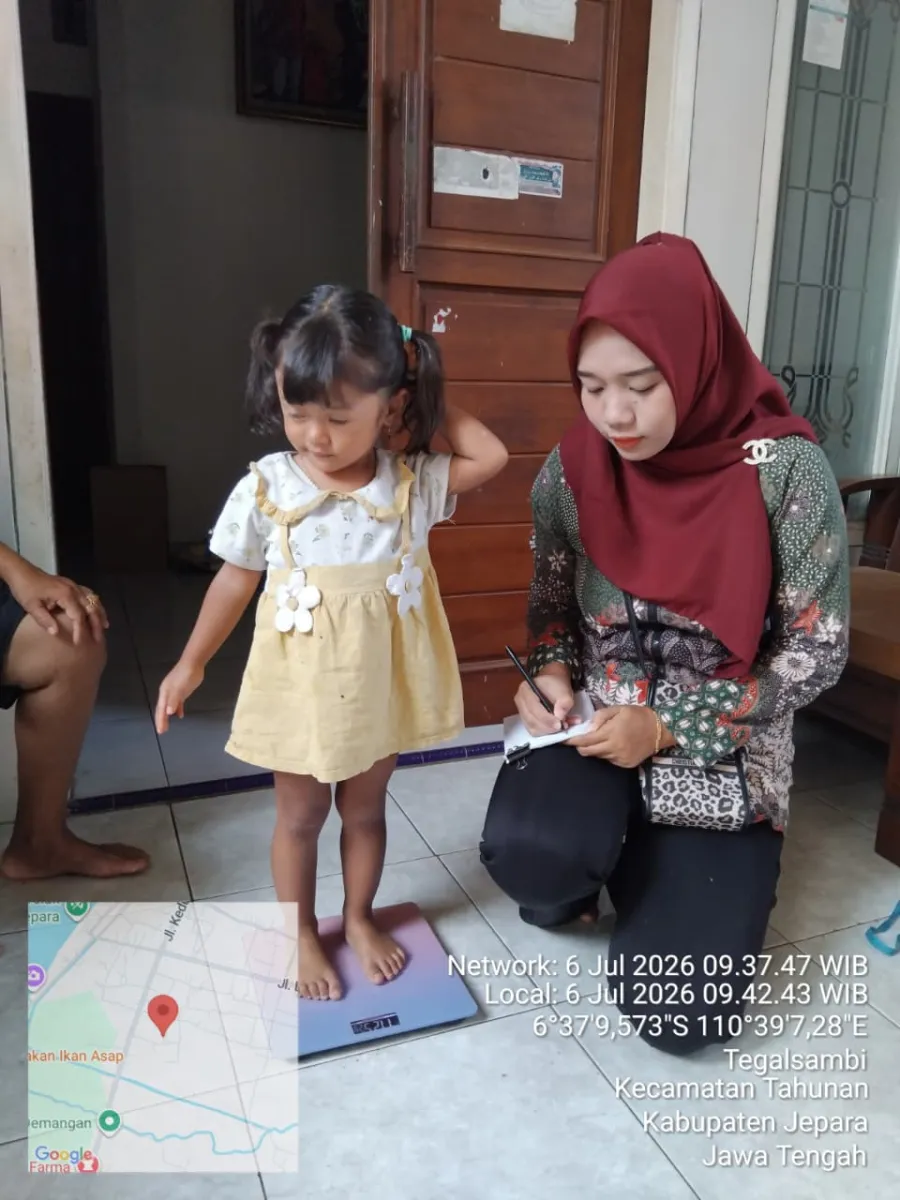 Kunjungan Kader Posyandu dalam Pemantauan Tumbuh Kembang Bayi dan Balita di Desa Tegalsambi RT 09 RW 02