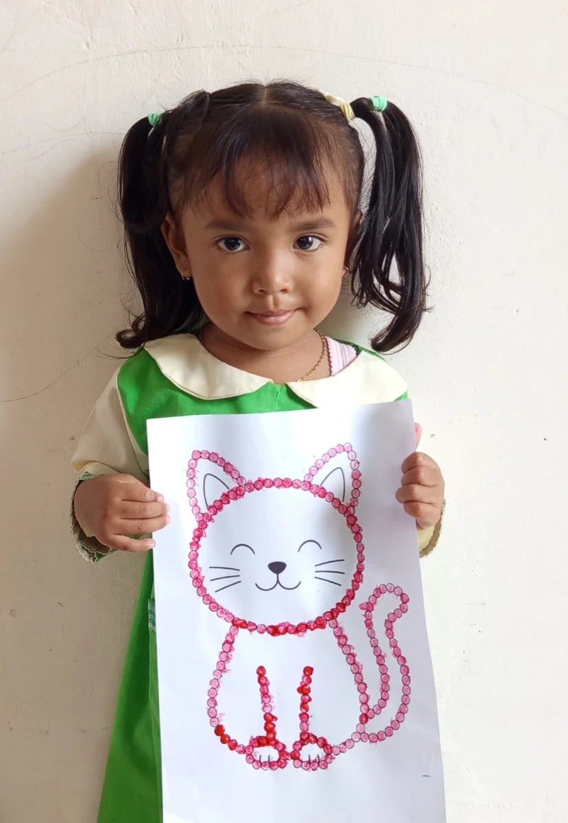 Kreativitas Cilik KB Mutiara: Mewarnai Kucing Lucu dengan Pewarna Cair!
