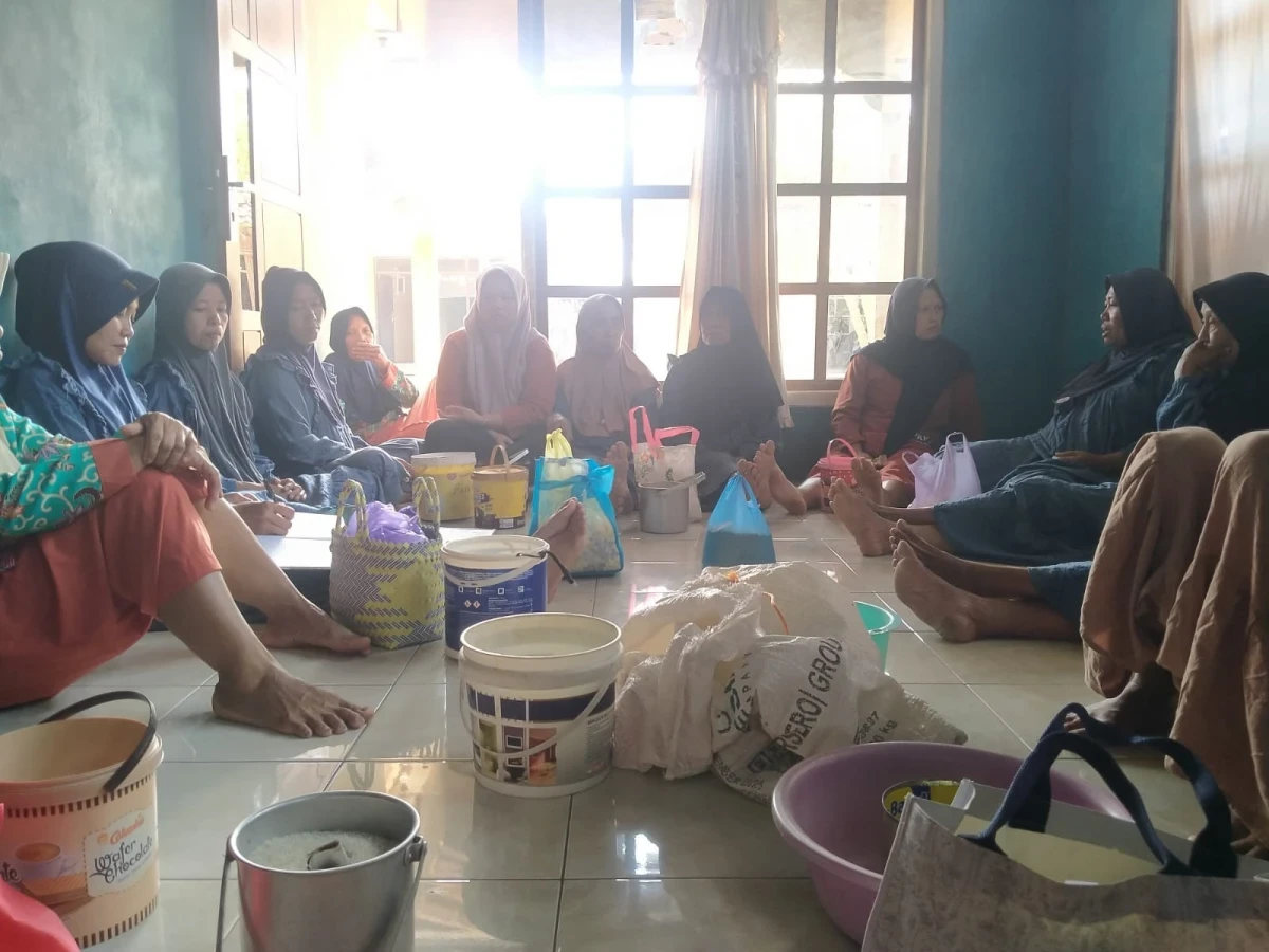 Pertemuan rutin Pkk RT 02 RW 05