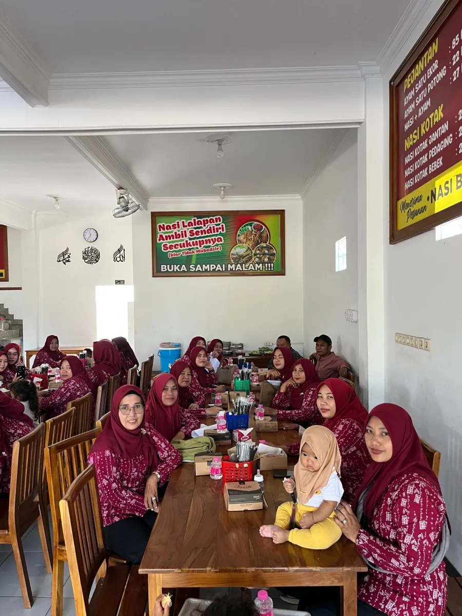 Halal Bihalal Bidan Desa,Pemdes Suwawal dan Kader