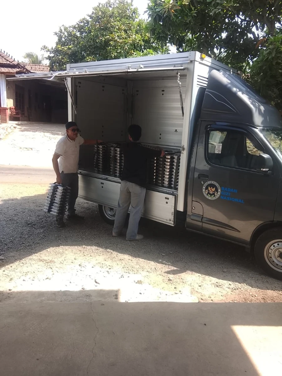 Pendistribusian mbg diposyandu mawar 