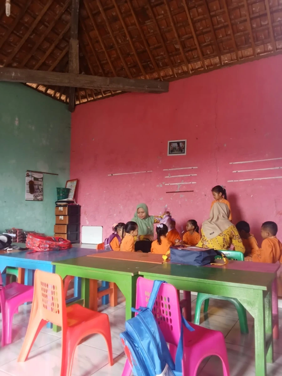 MEMBACA HIJA'IYAH DI KB BINTANG BALITA UJUNGWATU